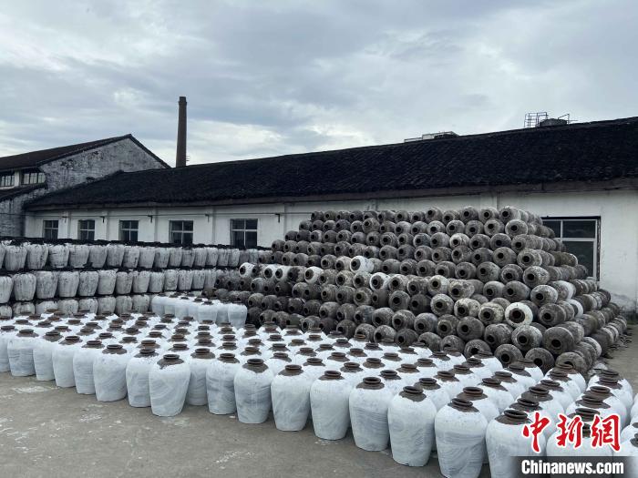王羲之歸隱地紹興嵊州金庭觀 項(xiàng)菁 攝