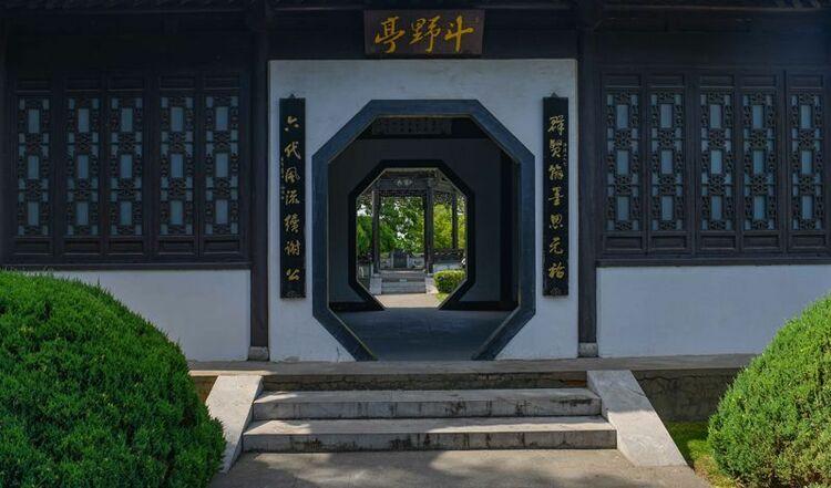 揚(yáng)州：小亭秋色滿(mǎn) 盡顯古韻美