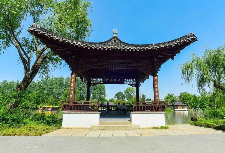 揚(yáng)州：小亭秋色滿(mǎn) 盡顯古韻美