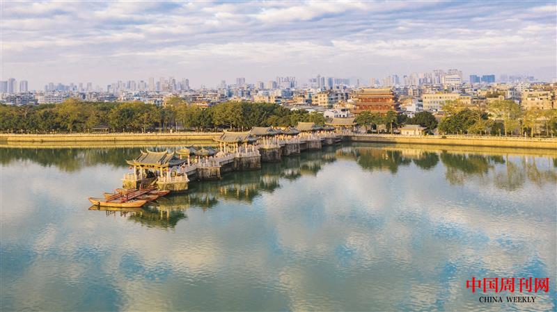 攝圖網_501718833_廣東潮州廣濟橋（企業商用）.jpg