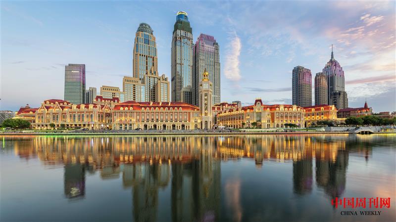 攝圖網(wǎng)_500599153_天津津?yàn)硰V場倒影(企業(yè)商用).jpg